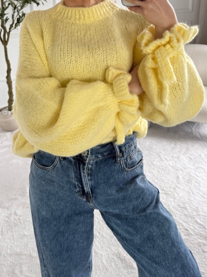 Żółty sweter damski VELVET z wełną i moherem — zdjęcie 2