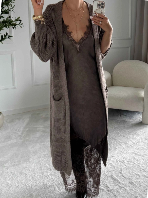 Sukienka damska maxi z koronką SELIN taupe – Noelia, z kardiganem MAYA